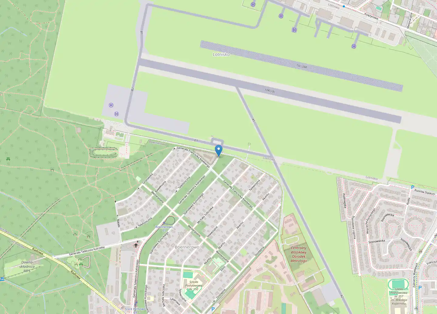 Mapa lotniska Warszawa-Babice (EPBC) z zaznaczonym szlabanem na końcu ul. Kaliskiego